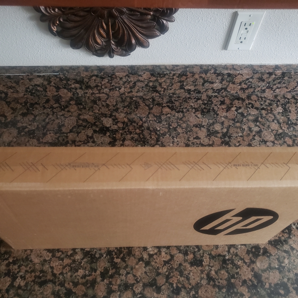 ▪︎New, In Box. Warranty▪︎HP 15in Intel 4GB RAM, 128GB, SSD Laptop … - Picture 3 of 10